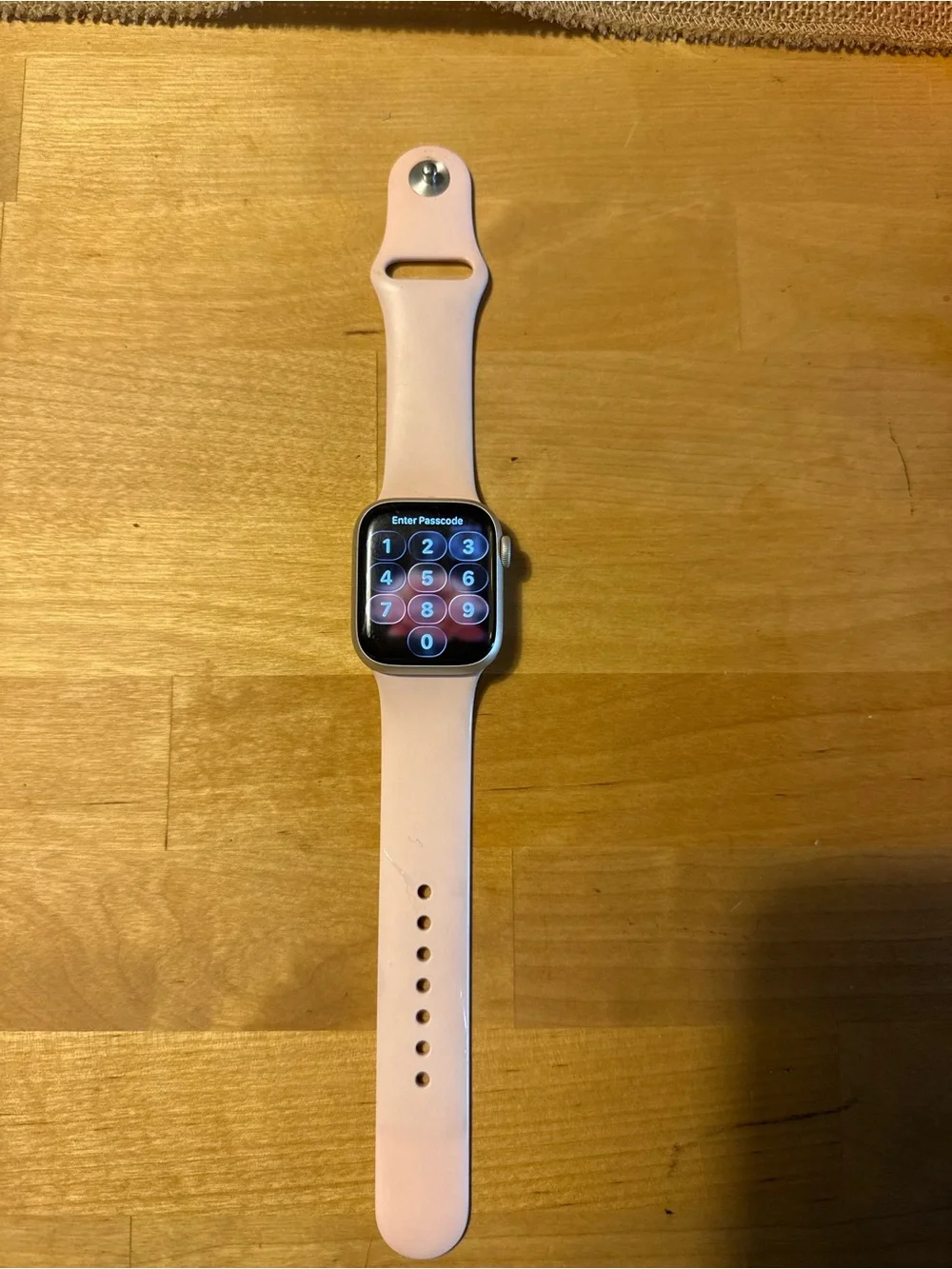 Apple Watch Series 8 with Pink Sport Band - Pink 41mm